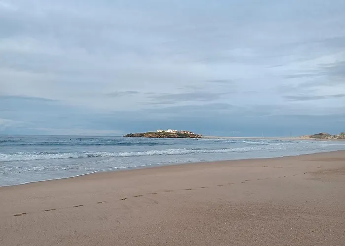 Middle Of The Bay 2 Bedroom * 费雷尔